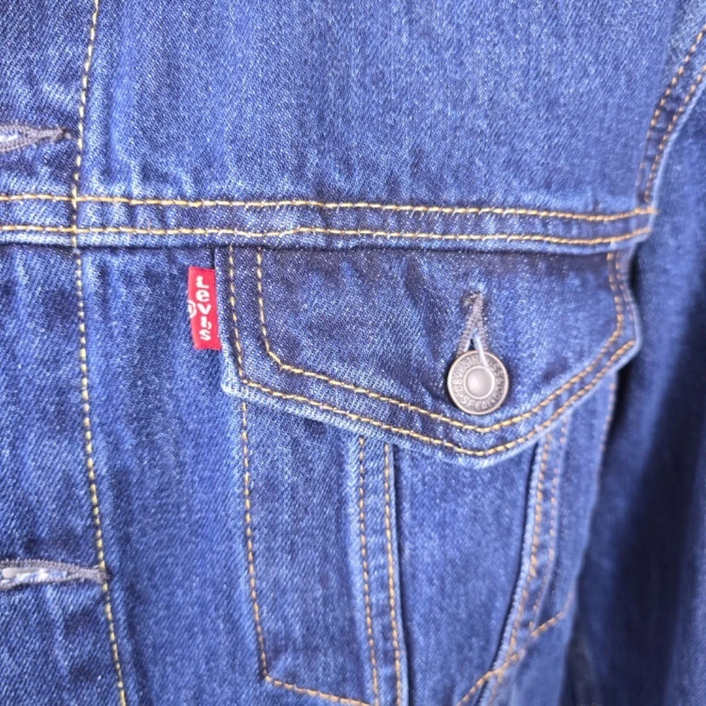 Levi's Men's Trucker Jacket Type III Indigo Blue Wash - Size Medium 72334-4216 - Picture 3 of 12